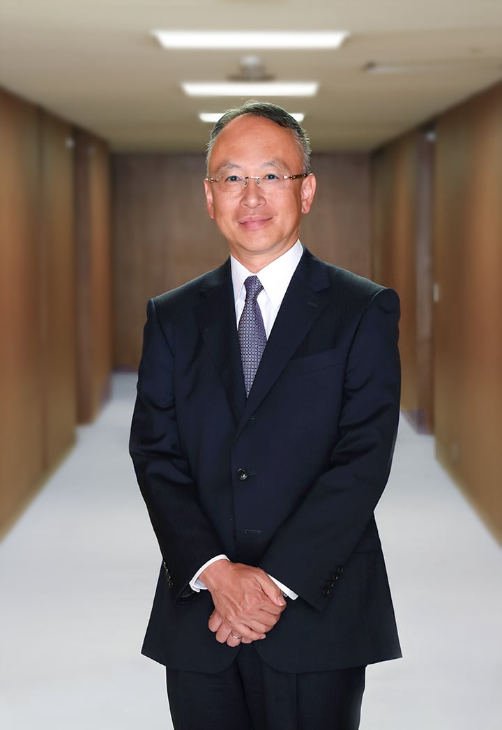 取締役頭取 藤原一朗の写真